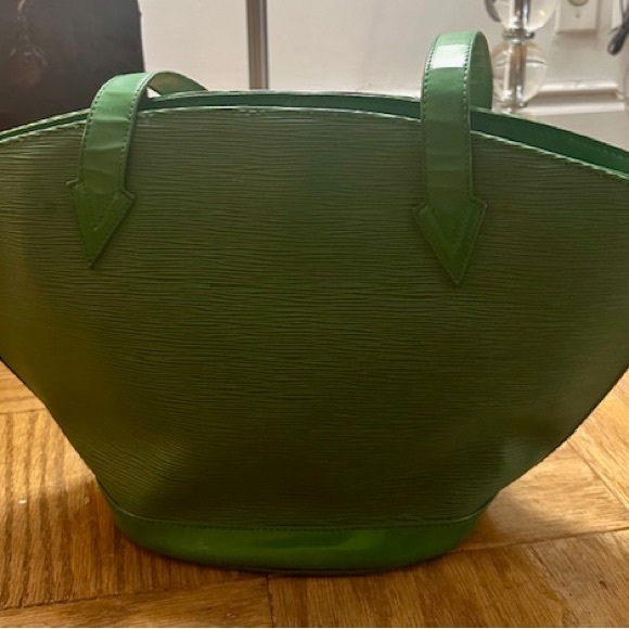 Green Bag - Picture 2 of 4